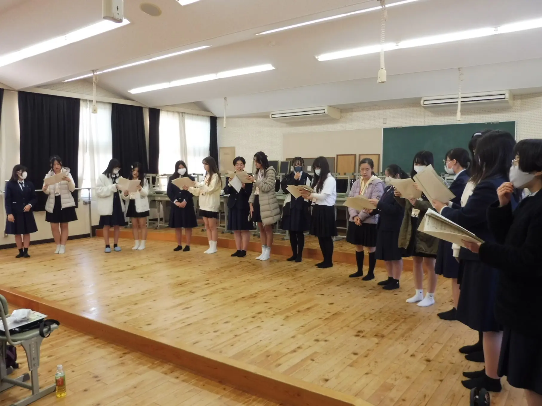 高雄女子高級中学生と合唱部の交流